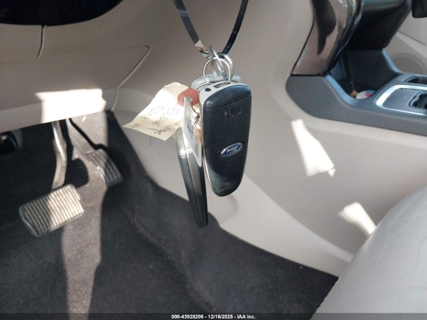 2017 Ford Escape Titanium VIN: 1FMCU0J93HUB64762 Lot: 43928206