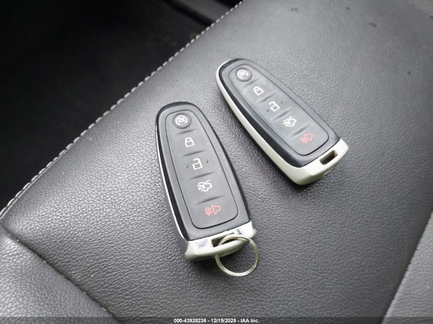 2014 Ford Escape Titanium VIN: 1FMCU9J92EUD84233 Lot: 43928236