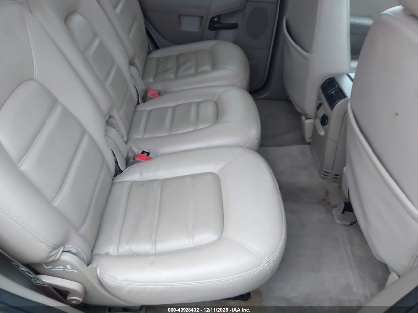 2002 Ford Explorer Xlt VIN: 1FMDU63W52ZC53320 Lot: 43928432