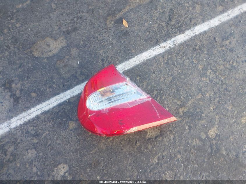 2003 Toyota Camry Le VIN: 4T1BE32K23U186918 Lot: 43928434