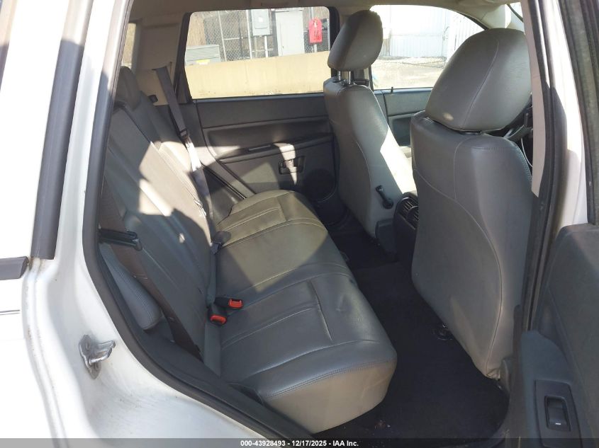 2008 Jeep Grand Cherokee Laredo VIN: 1J8GS48K68C121348 Lot: 43928493