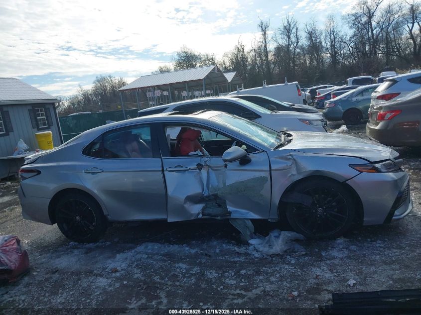 2022 Toyota Camry Xse Hybrid VIN: 4T1K31AK0NU040211 Lot: 43928525