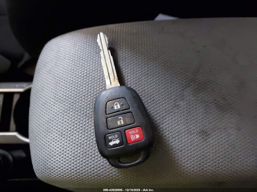 2016 Toyota Corolla Le Plus VIN: 5YFBPRHE6GP458389 Lot: 43928595