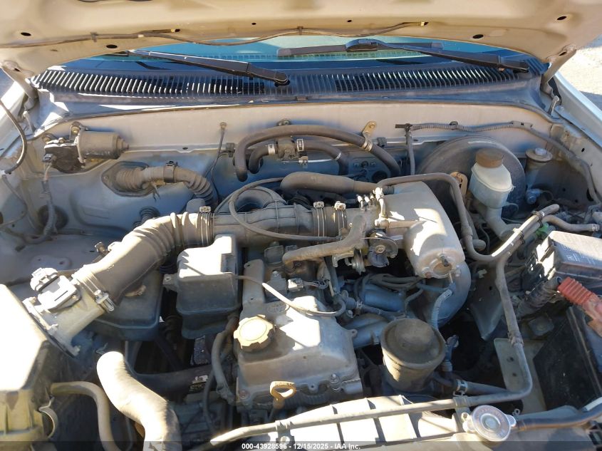 2002 Toyota Tacoma VIN: 5TEVL52N62Z098814 Lot: 43928596