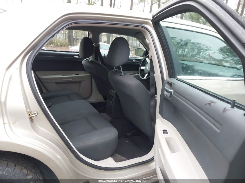 2006 Chrysler 300 VIN: 2C3LA43R96H282529 Lot: 43928644