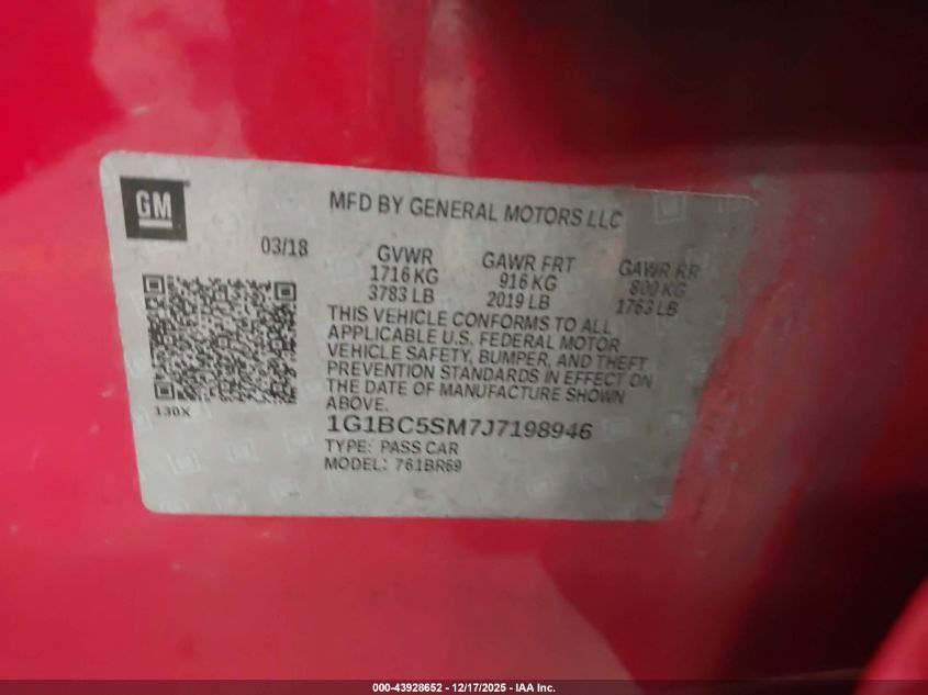 2018 Chevrolet Cruze Ls Auto VIN: 1G1BC5SM7J7198946 Lot: 43928652