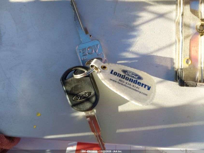 2015 Ford F-250 Xl VIN: 1FTBF2B67FEB25626 Lot: 43928686