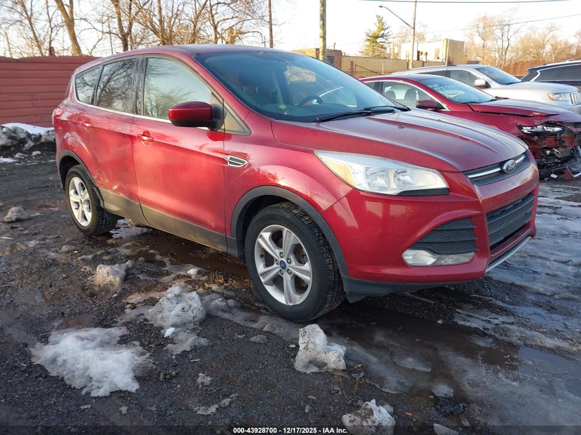 Vin: 1fmcu0gx8eue50799, lot: 44424327, ford escape se 20141