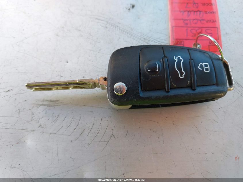 2015 Audi Q7 3.0T Premium VIN: WA1LGAFE4FD027814 Lot: 43928726