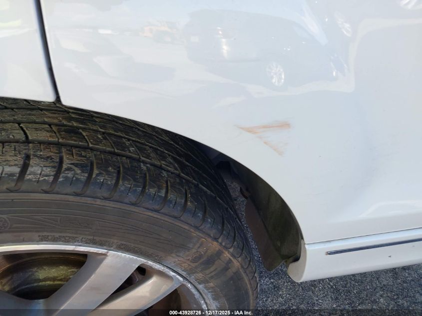 2015 Audi Q7 3.0T Premium VIN: WA1LGAFE4FD027814 Lot: 43928726