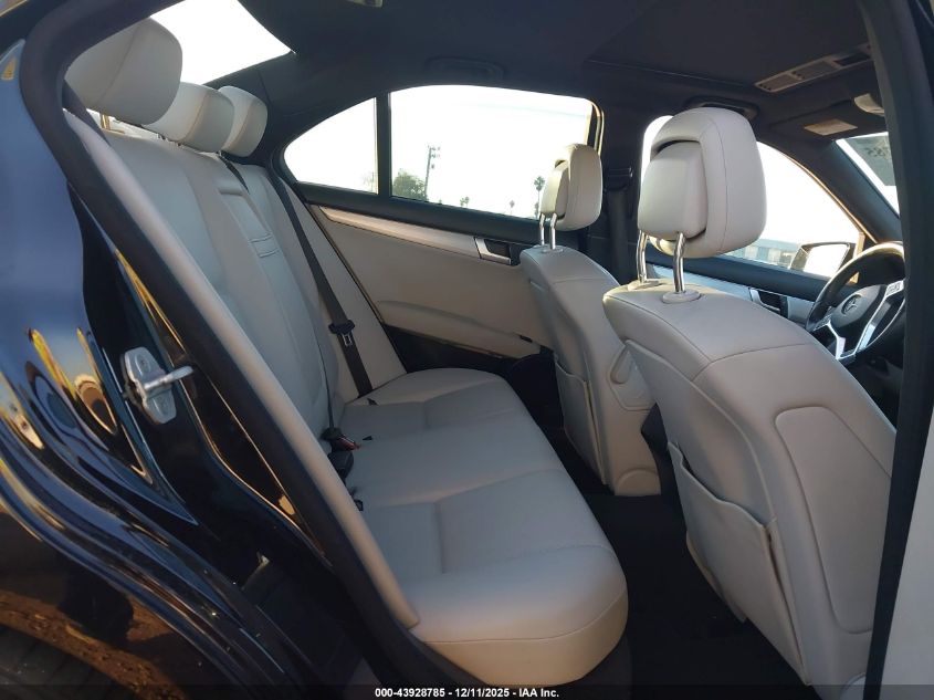 2014 Mercedes-Benz C 250 Luxury/Sport VIN: WDDGF4HB7EA946274 Lot: 43928785