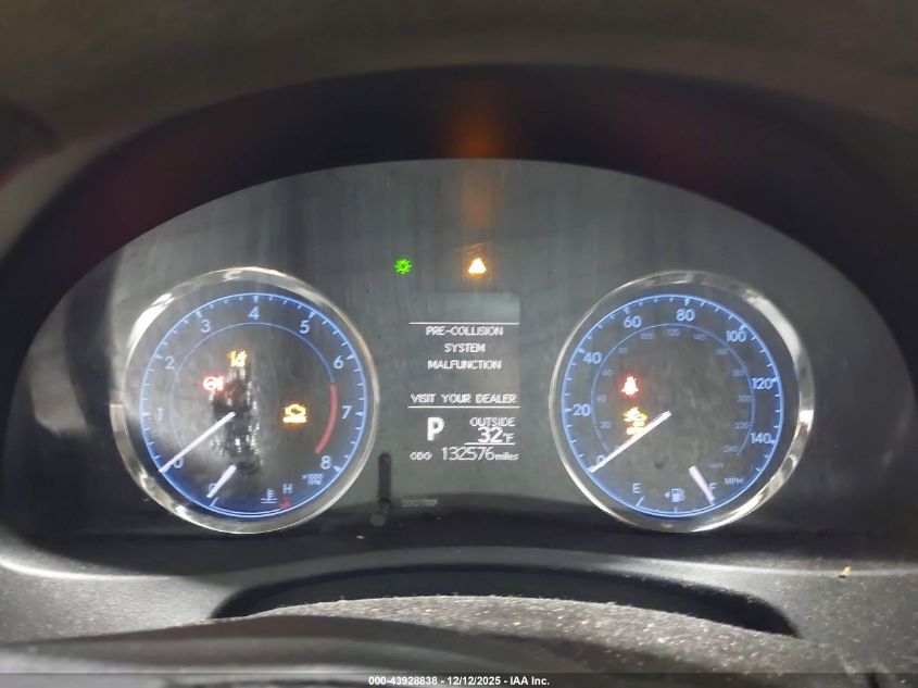 2018 Toyota Corolla Le VIN: 2T1BURHE3JC013494 Lot: 43928838