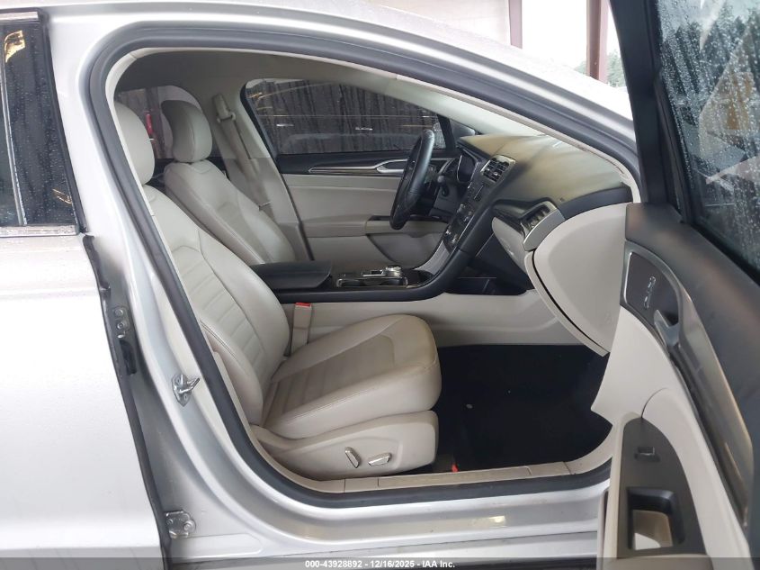 2018 Ford Fusion Se VIN: 3FA6P0HD1JR227105 Lot: 43928892