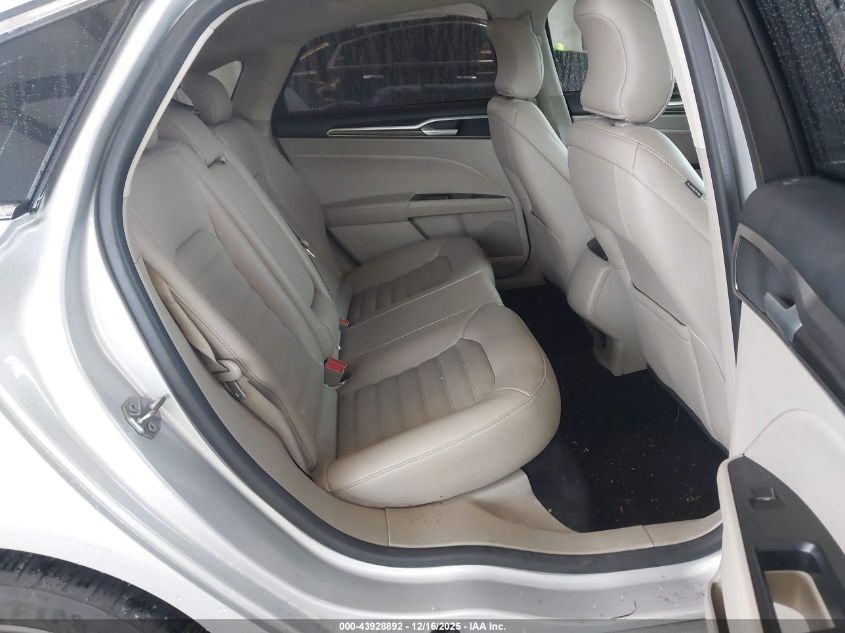 2018 Ford Fusion Se VIN: 3FA6P0HD1JR227105 Lot: 43928892