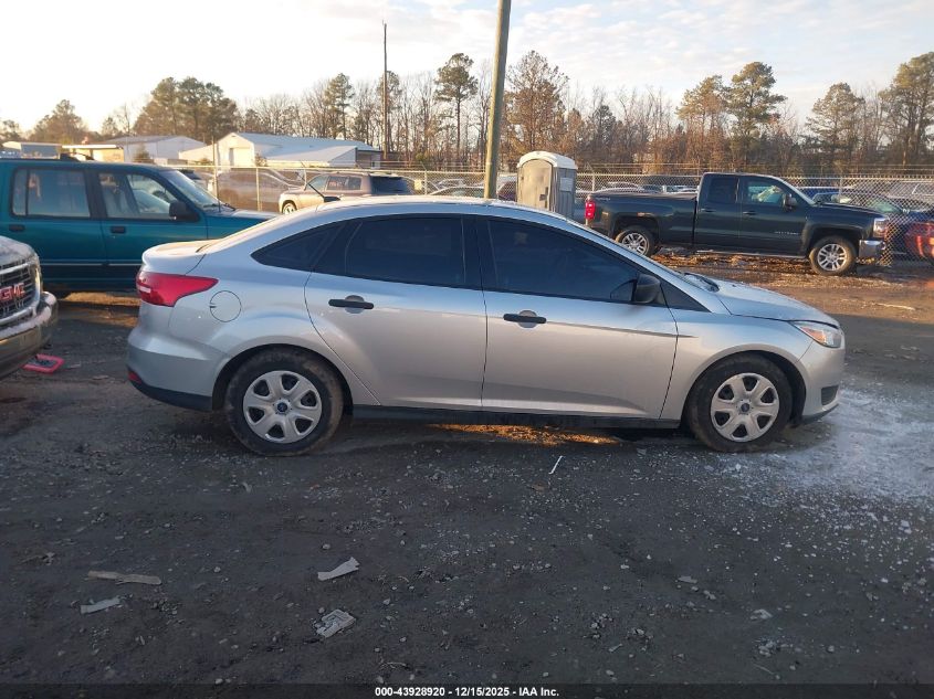 2017 Ford Focus S VIN: 1FADP3E28HL346368 Lot: 43928920