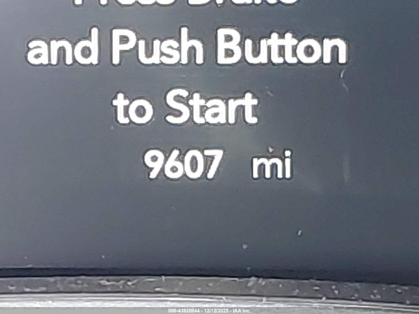 2025 Chrysler Pacifica - 2C4RC1BG3SR614337