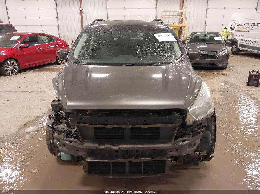 2018 Ford Escape Se VIN: 1FMCU9GD5JUA53636 Lot: 43929021