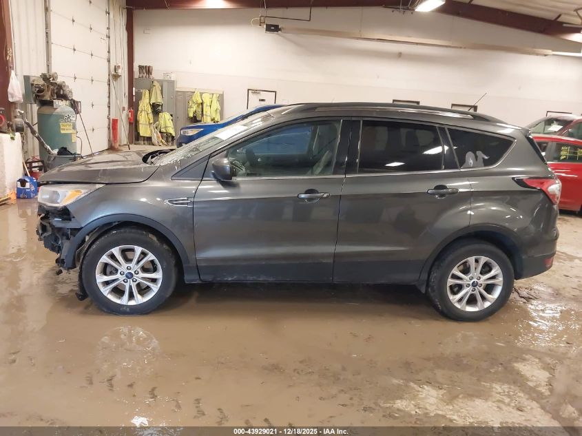 2018 Ford Escape Se VIN: 1FMCU9GD5JUA53636 Lot: 43929021