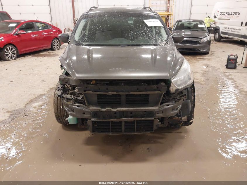 2018 Ford Escape Se VIN: 1FMCU9GD5JUA53636 Lot: 43929021