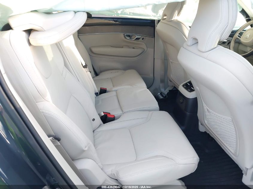 2026 Volvo Xc90 Plug-In Hybrid T8 Ultra 7-Seater VIN: YV4H60PF9T1431489 Lot: 43929042