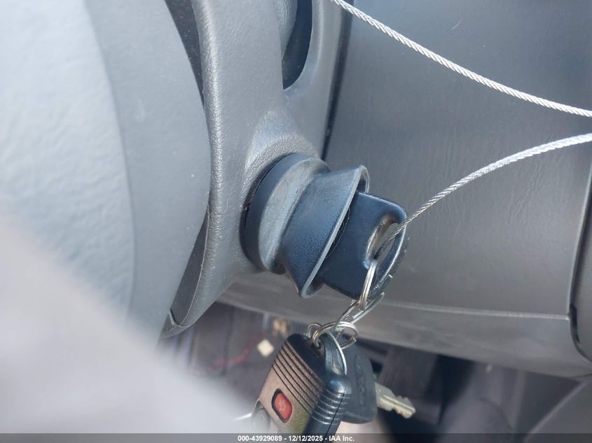 2001 Ford Expedition Xlt VIN: 1FMRU15W41LA02537 Lot: 43929089