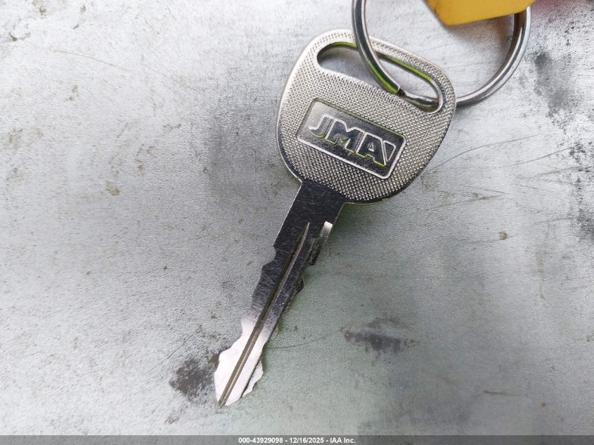 2002 Chevrolet Astro VIN: 1GCDM19X72B150593 Lot: 43929098