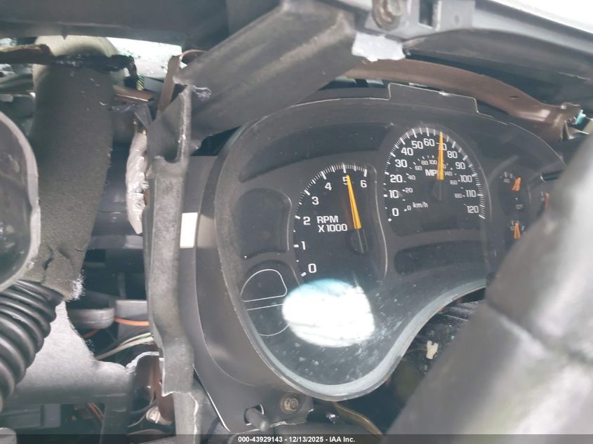 2003 Chevrolet Avalanche 1500 VIN: 3GNEC13T73G178732 Lot: 43929143