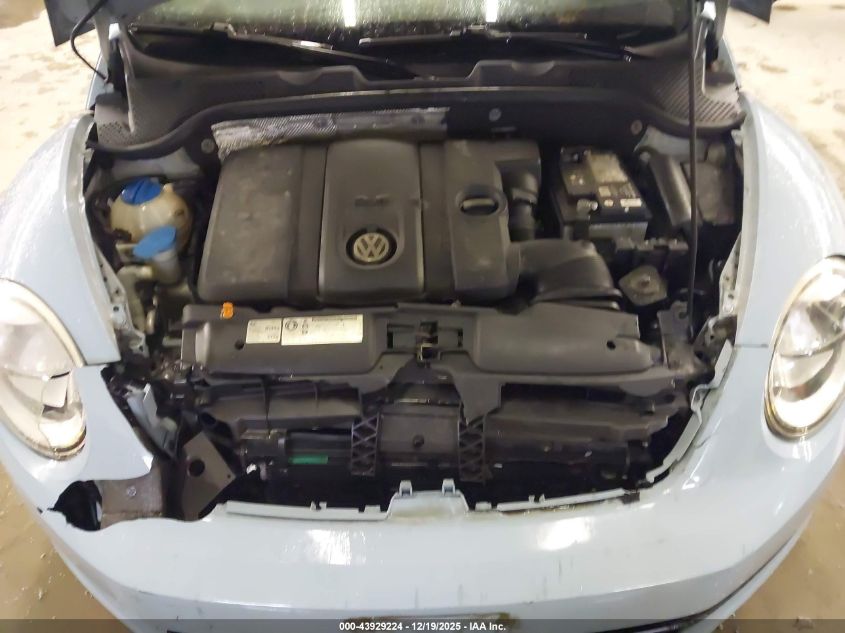 2012 Volkswagen Beetle 2.5L VIN: 3VWJP7AT8CM601933 Lot: 43929224
