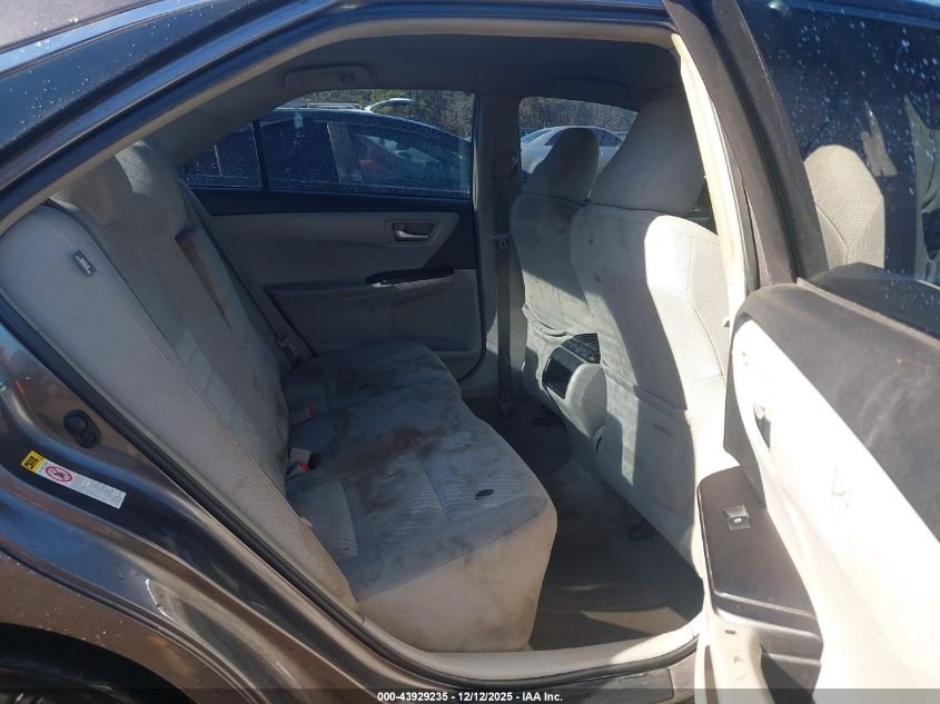 2015 Toyota Camry Le VIN: 4T1BF1FK8FU923877 Lot: 43929235