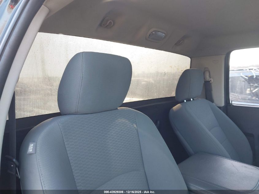 2017 Ram 1500 Express 4X2 6'4 Box VIN: 3C6JR6AT9HG604795 Lot: 43929306