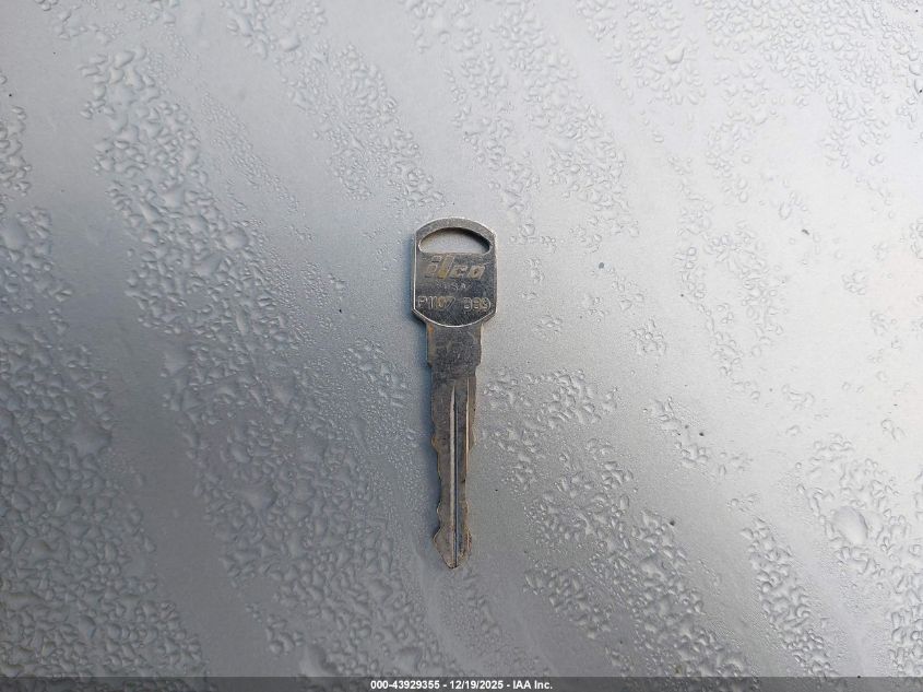 1997 GMC Yukon Sle VIN: 1GKEK13R6VJ745244 Lot: 43929355