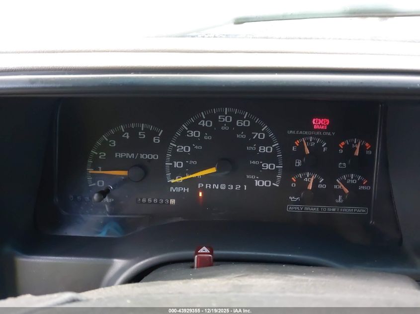 1997 GMC Yukon Sle VIN: 1GKEK13R6VJ745244 Lot: 43929355