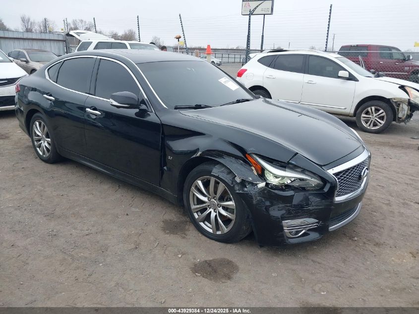 2017 Infiniti Q70 3.7