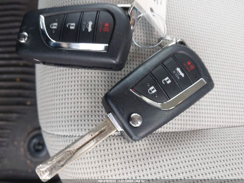 2022 Toyota Corolla Le VIN: 5YFEPMAE0NP386970 Lot: 43929387