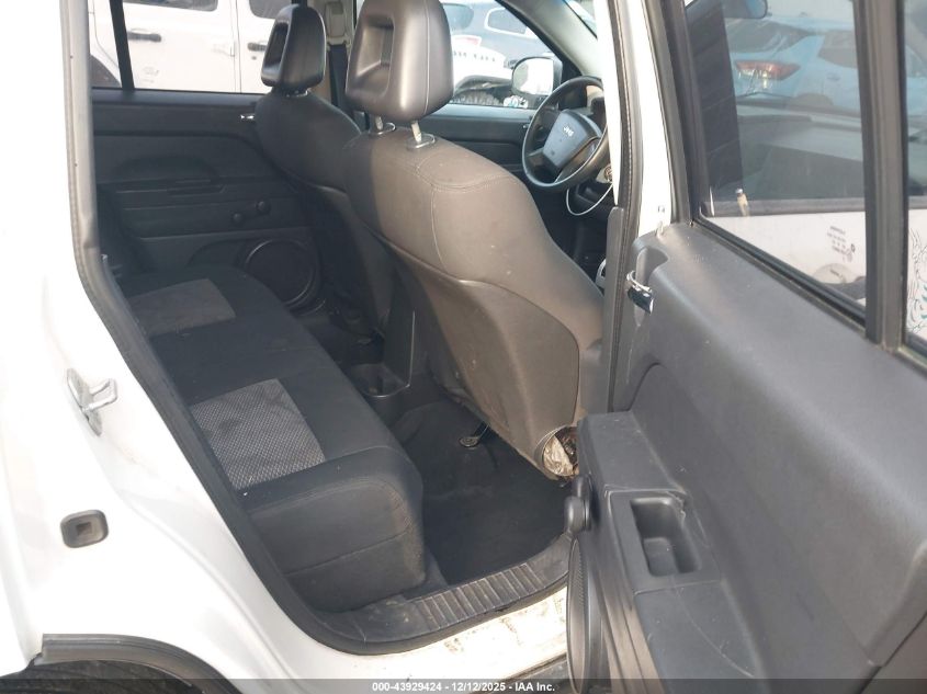 2008 Jeep Compass Sport VIN: 1J8FT470X8D778639 Lot: 43929424