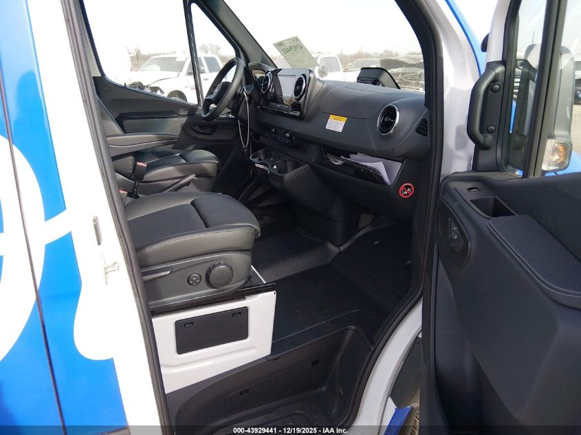 2025 Mercedes-Benz Sprinter 2500 Standard Roof 4-Cyl Diesel