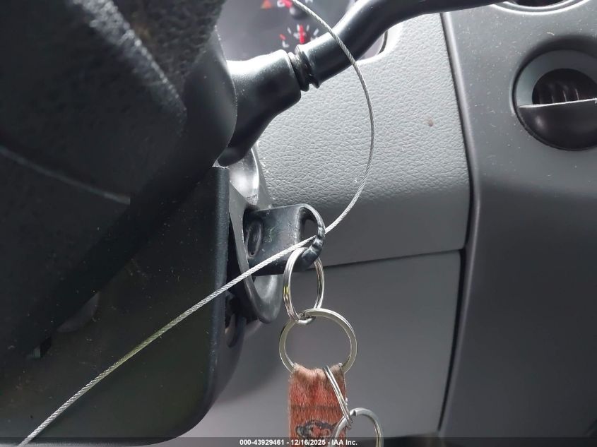 2004 Ford F-150 Stx/Xl/Xlt VIN: 1FTRX12W54FA15719 Lot: 43929461