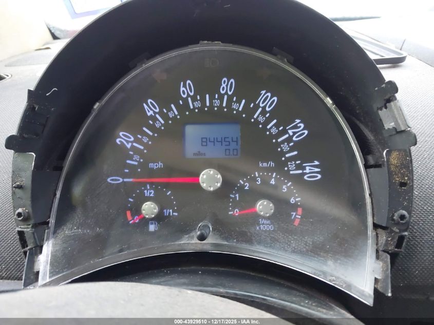 2005 Volkswagen New Beetle Gl VIN: 3VWBM31Y25M365882 Lot: 43929510