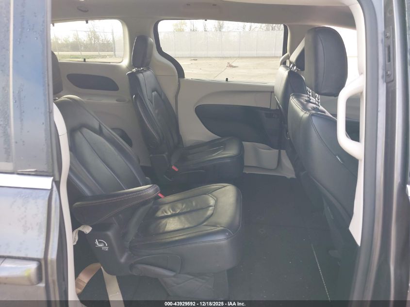 2020 Chrysler Pacifica Touring L VIN: 2C4RC1BG4LR139976 Lot: 43929592