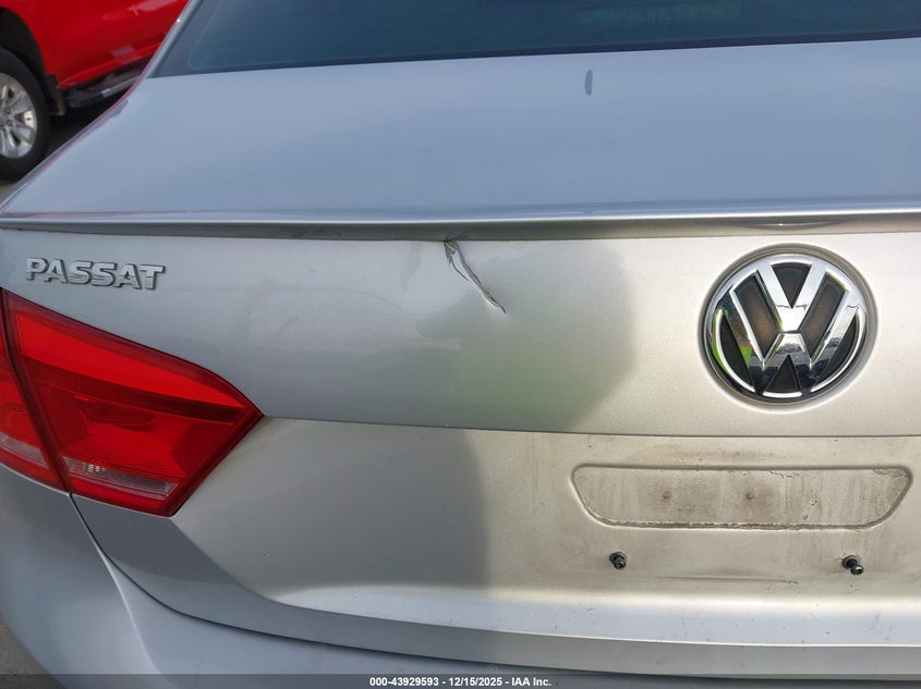 1VWAS7A36FC108823 2015 VOLKSWAGEN PASSAT photo no. 12