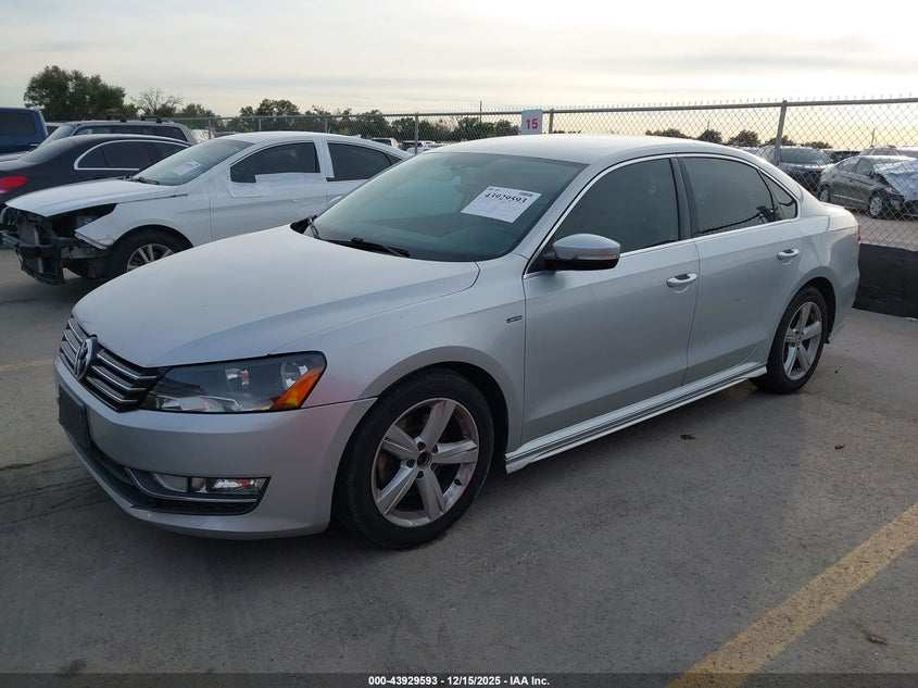 1VWAS7A36FC108823 2015 VOLKSWAGEN PASSAT photo no. 2