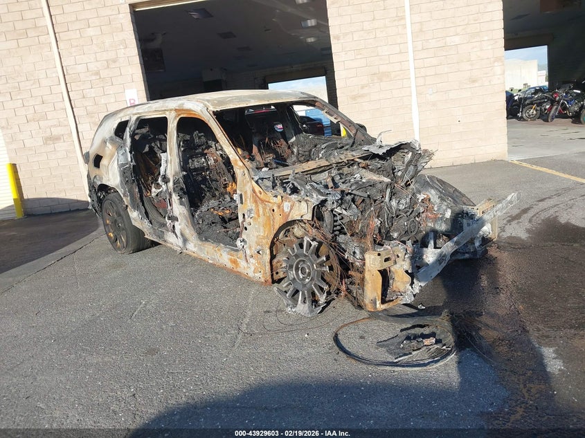 5YM23CS03P9R15906 BMW XM 2023