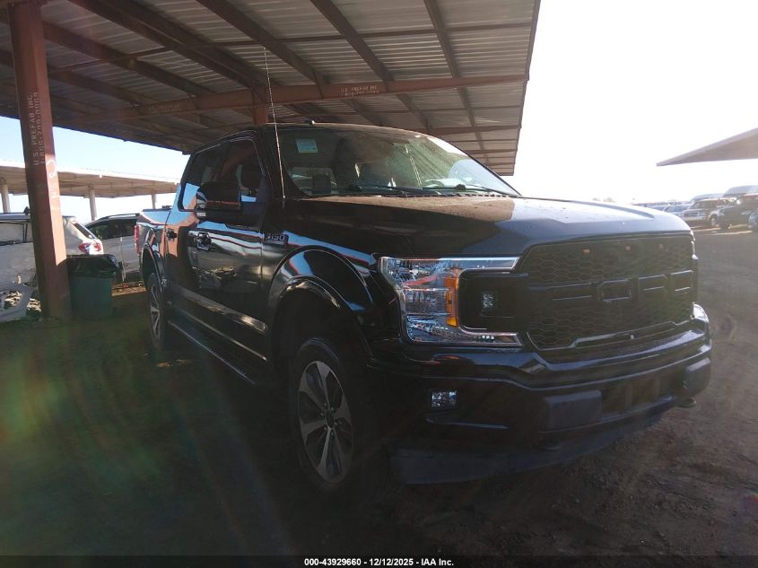 FORD F-150 LARIAT
