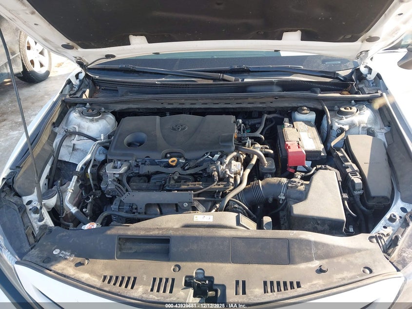4T1G11AK9MU559980 2021 TOYOTA CAMRY photo no. 10
