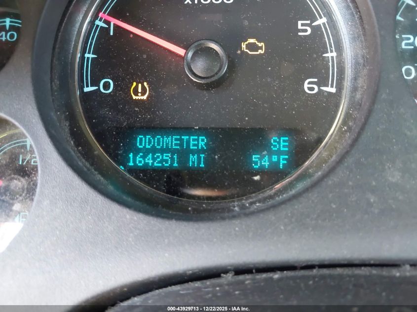 2011 Chevrolet Tahoe Ls VIN: 1GNSKAE05BR208737 Lot: 43929713