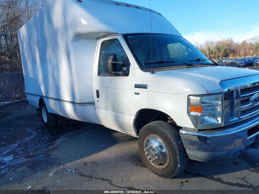 1FDWE3FL7BDA83402 2011 FORD ECONOLINE photo no. 2