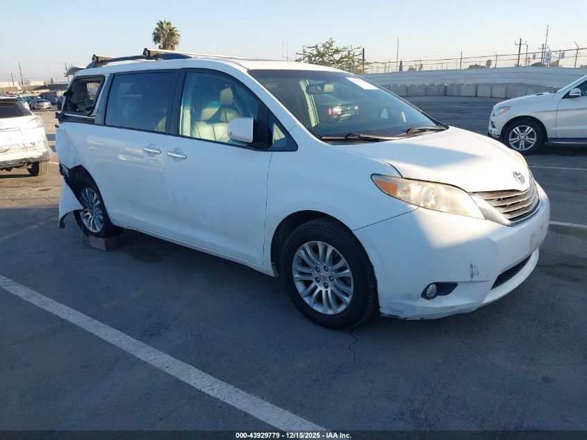 TOYOTA SIENNA XLE V6
