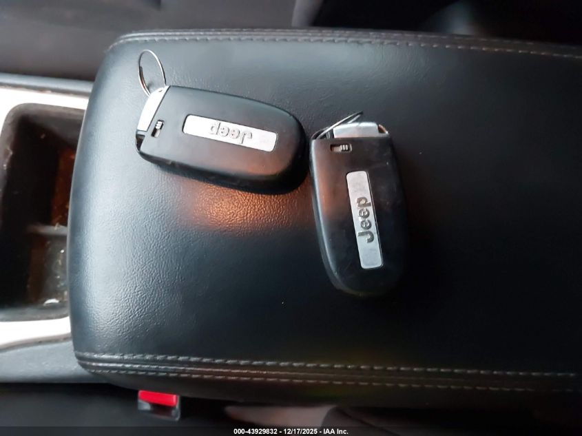 2015 Jeep Grand Cherokee Laredo VIN: 1C4RJFAGXFC204928 Lot: 43929832