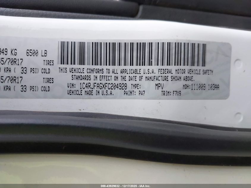 2015 Jeep Grand Cherokee Laredo VIN: 1C4RJFAGXFC204928 Lot: 43929832