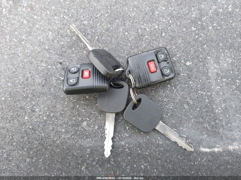 2002 Ford F-150 Lariat/Xlt VIN: 1FTRW08L82KD77624 Lot: 43929862